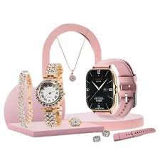 Crown Q700 Smartwatch – HD Display, Fitness Tracker, Long Battery Life